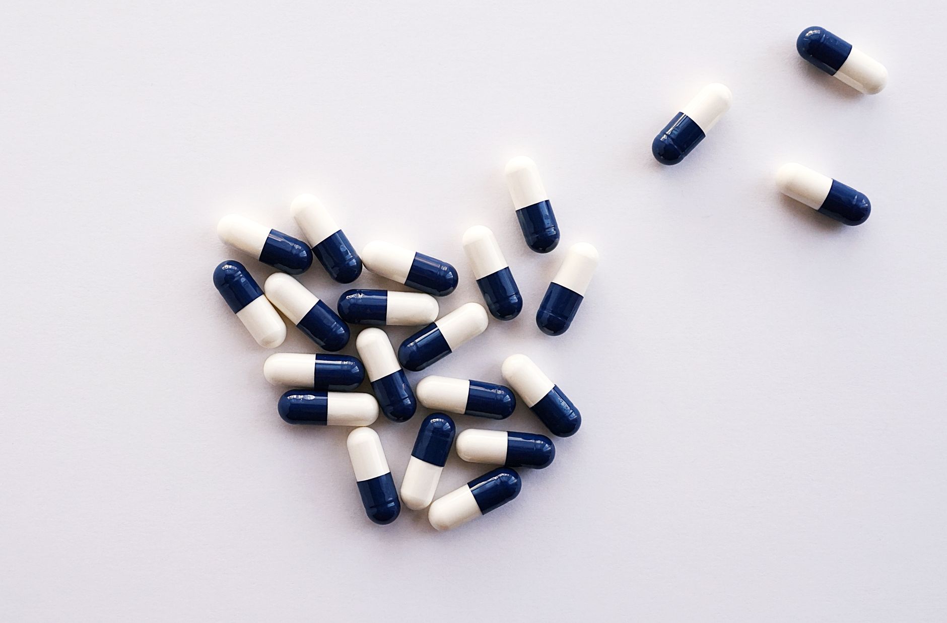 Melatonin: Virkning, dosis og bivirkninger